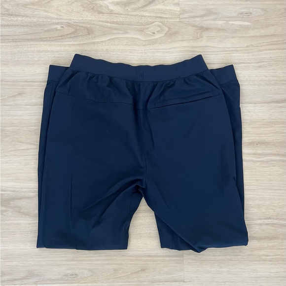 Lululemon ABC Jogger
Regular - Picture 3 of 6